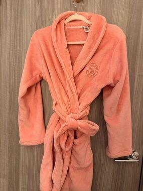 Victoria's Secret Pink Plush Bathrobe with Hood